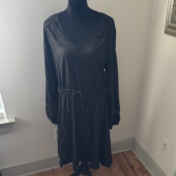 Old Navy black V long sleeves crochet detailing waist ties dress Sz L Tall new - Picture 1 of 8